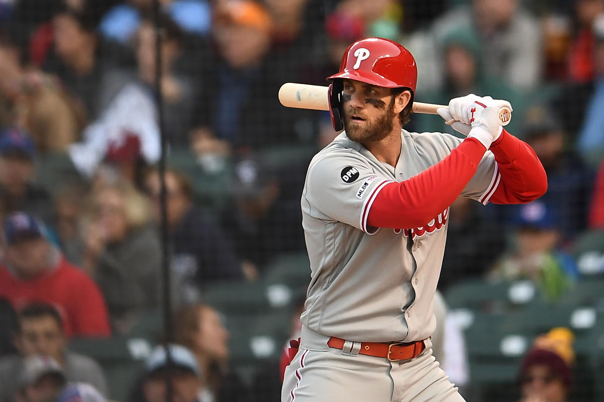 Bryce Harper got amusing reception from A's fans after supportive