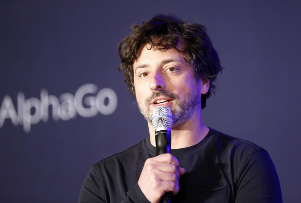 <p>Segue uno dei due cofondatori di Google Sergey Brin con 89 miliardi di dollari (49,1 lo scorso anno). (AP Photo/Lee Jin-man)</p> 