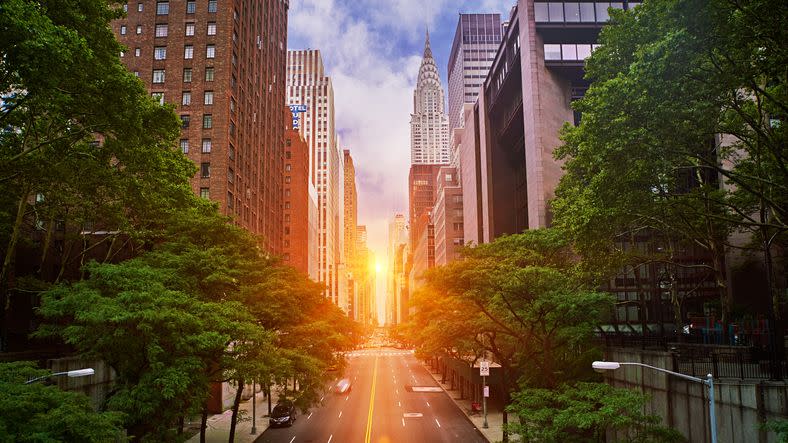 <p>Twice a year the sun aligns perfectly with the New York City skyline to create Manhattanhenge.</p>