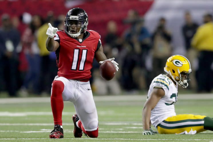 Julio Jones #11 of the Atlanta Falcons signals a first down in the third quarter against the Green Bay Packers in the NFC Championship Game at the Georgia Dome on January 22, 2017 in Atlanta, Georgia. (Photo by Streeter Lecka/Getty Images)