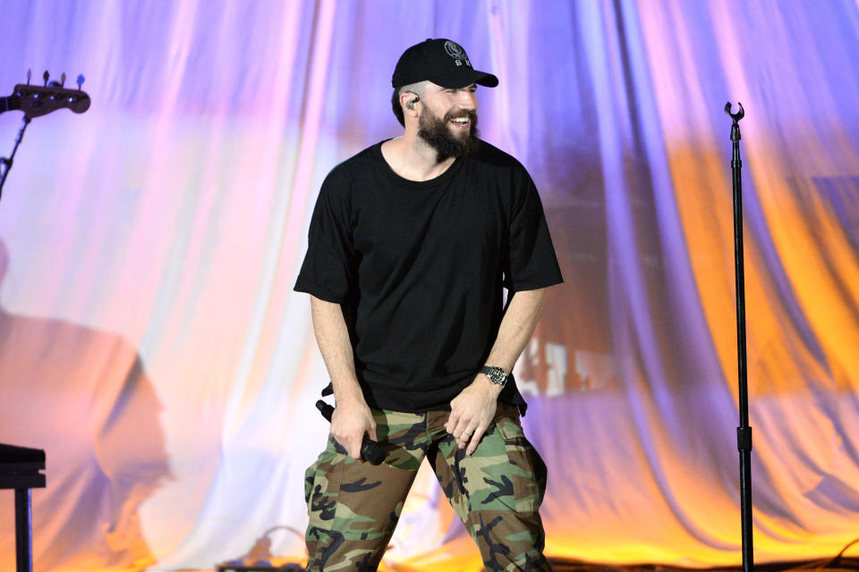 Sam Hunt performs onstage during the 5th annual ‘We Can Survive’ benefit concert presented by CBS Radio at the Hollywood Bowl on Oct. 21, 2017 in Los Angeles. (Photo by Scott Dudelson/WireImage)
