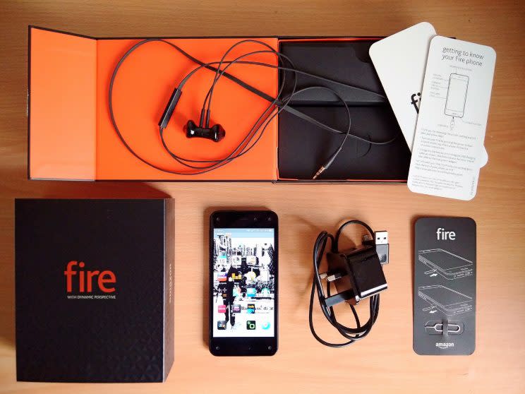 An unboxed Amazon Fire Phone. Source: Romazur/Wikipedia Commons