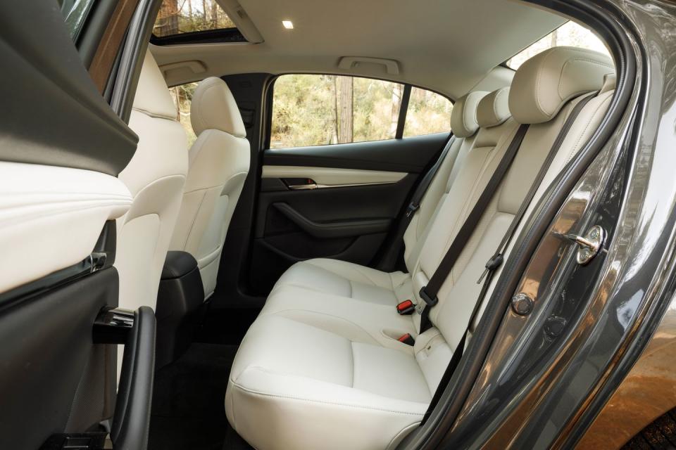 <p>They made a lot of hay about the importance of the new driver's seat, which offers more thigh support to improve the driving position and, of course, that pelvic position.</p>