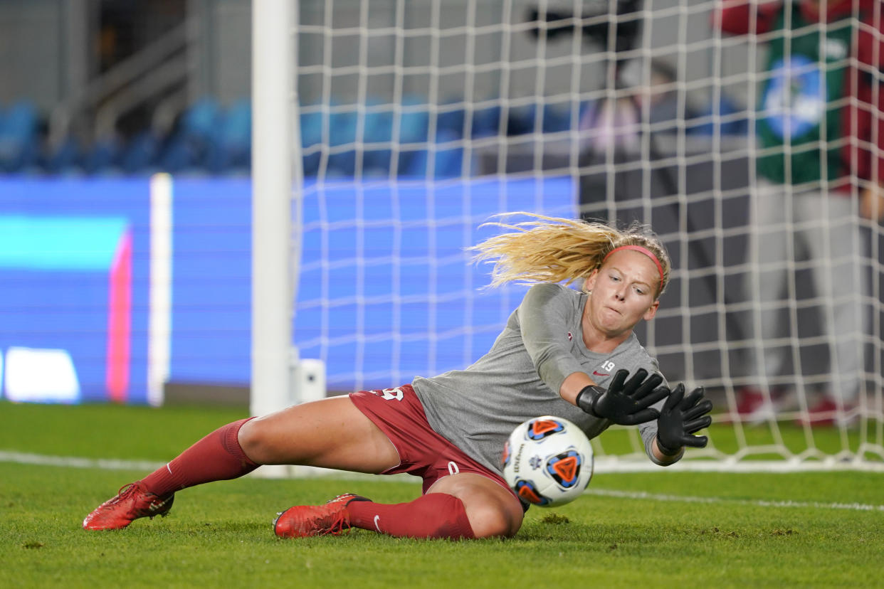 SAN JOSE, CA - DECEMBER 8: Stanford Cardinal goalkeeper Katie Meyer #19 during warmups during a game between UNC and Stanford Soccer W at Avaya Satdium on December 8, 2019 in San Jose, California. (Photo by John Todd/ISI Photos/Getty Images).