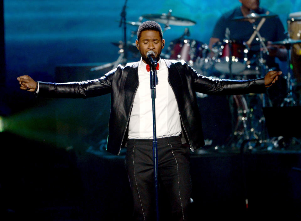 LOS ANGELES, CA - APRIL 18:  Singer Usher performs onstage at the 28th Annual Rock and Roll Hall of Fame Induction Ceremony at Nokia Theatre L.A. Live on April 18, 2013 in Los Angeles, California.  (Photo by Kevin Winter/Getty Images)