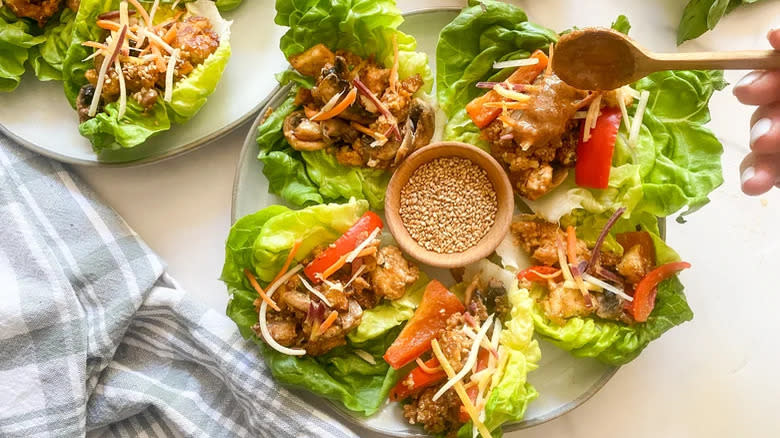 Tofu lettuce wraps on plates