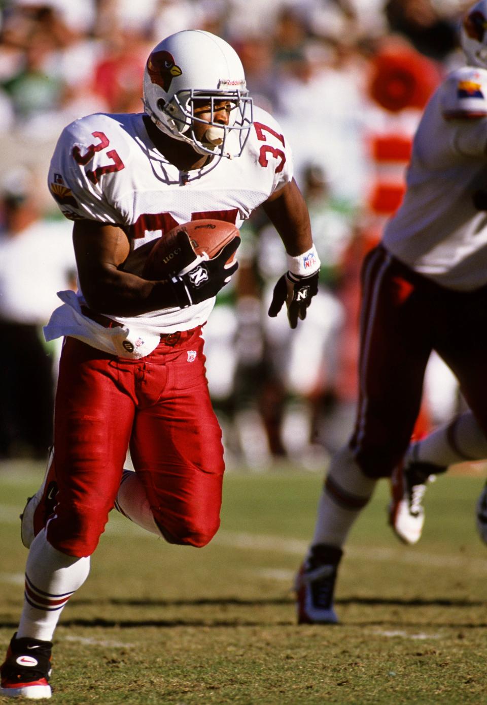 Arizona Cardinals running back Larry Centers (37) in action against the New York Jets at Sun Devil Stadium on Oct. 27, 1996.