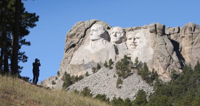 Mt. Rushmore Closed Due To Government Shutdown