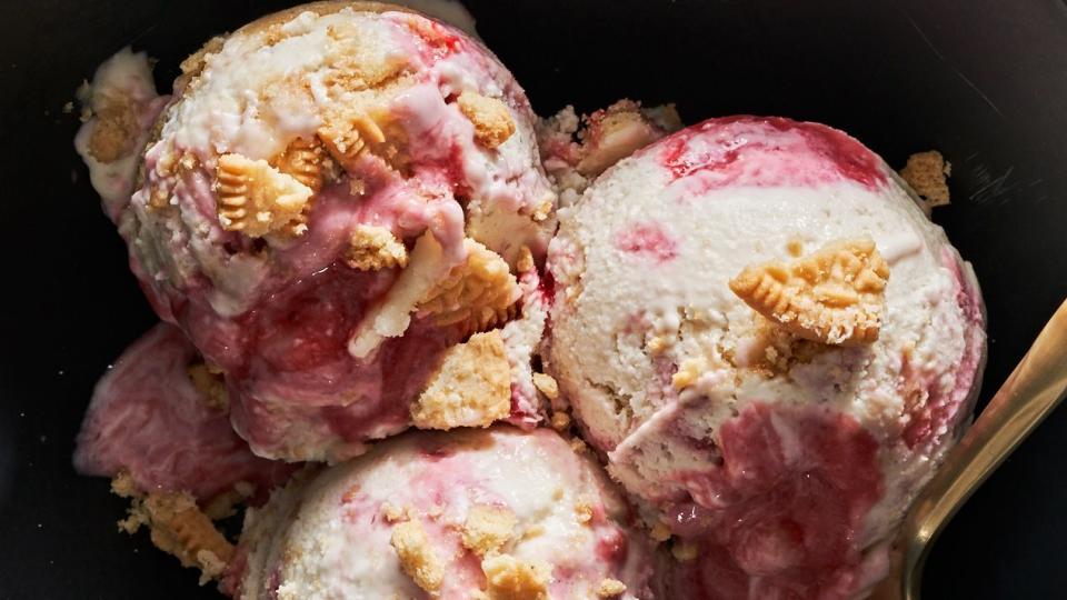 nochurn strawberry shortcake vegan ice cream