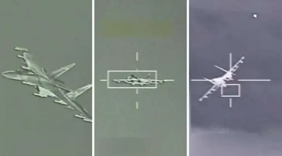 美軍公布俄蘇-35戰機過度逼近美F-16的畫面。 圖 : 翻攝自空天力量