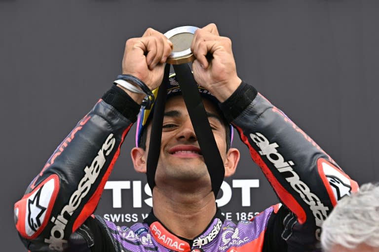 Le pilote Pramac-Ducati Jorge Martin remporte la course sprint sur le circuit de Jerez de la Frontera en Espagne le 27 avril 2024 (JORGE GUERRERO)