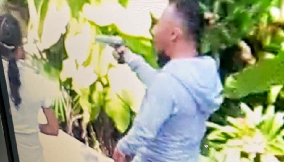 Balacera en un hotel de Quintana Roo mata a turista extranjero; hay dos más heridos