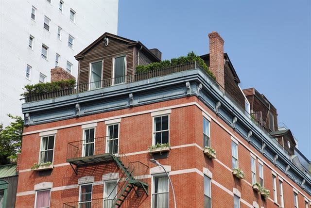 Your Quaint Rooftop Cottage