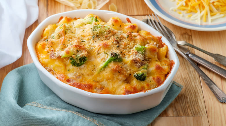 Tuna noodle casserole with cheese