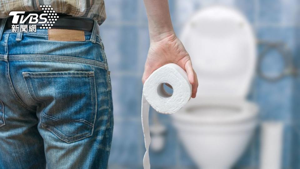 原PO上廁所隨身攜帶衛生紙擦拭，讓全場女性直呼很加分。（示意圖，非當事人／shutterstock達志影像）