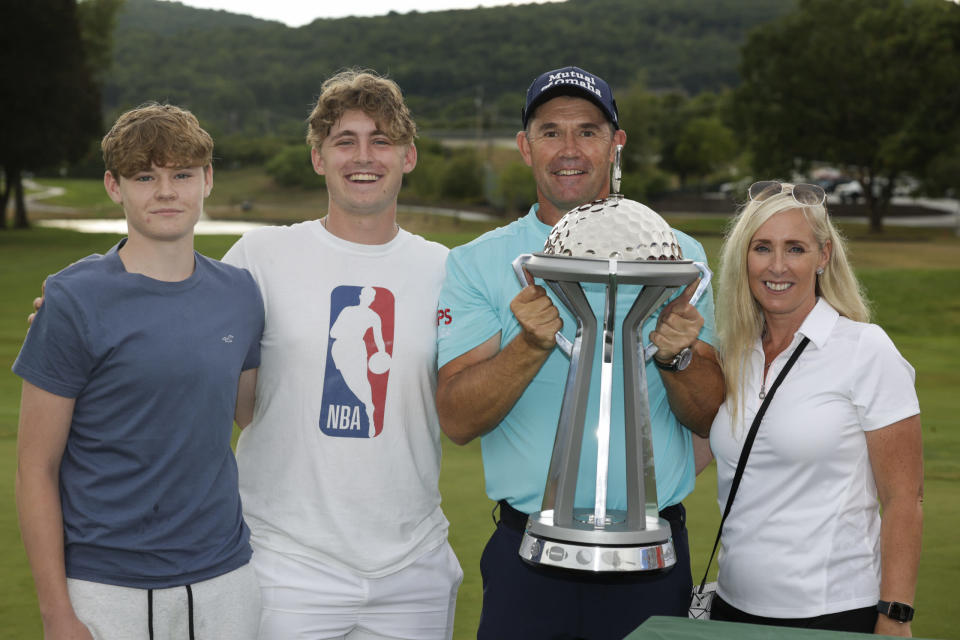 Padraig Harrington wins PGA Tour Champions Dick’s Sporting Goods Open by three shots over Thongchai Jaidee, Mike Weir