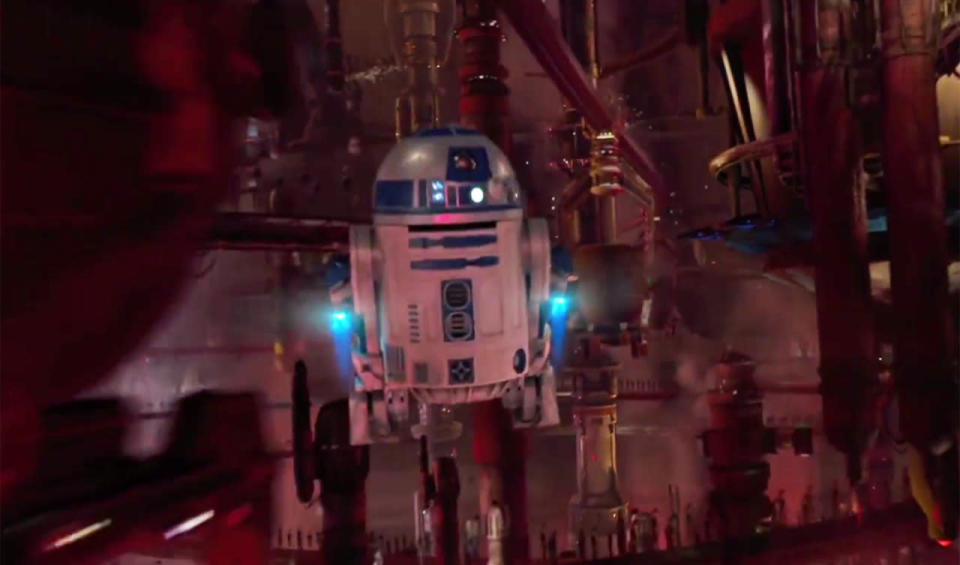 R2D2 can fly! Apparently!