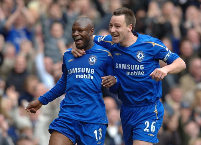 William Gallas (left) with Chelsea captain John Terry