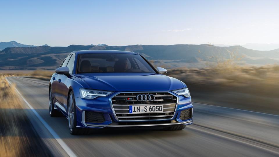 View Photos of the 2020 Audi S6