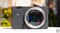 <p>Sigma fp L full-frame mirrorless camera hands-on</p> 