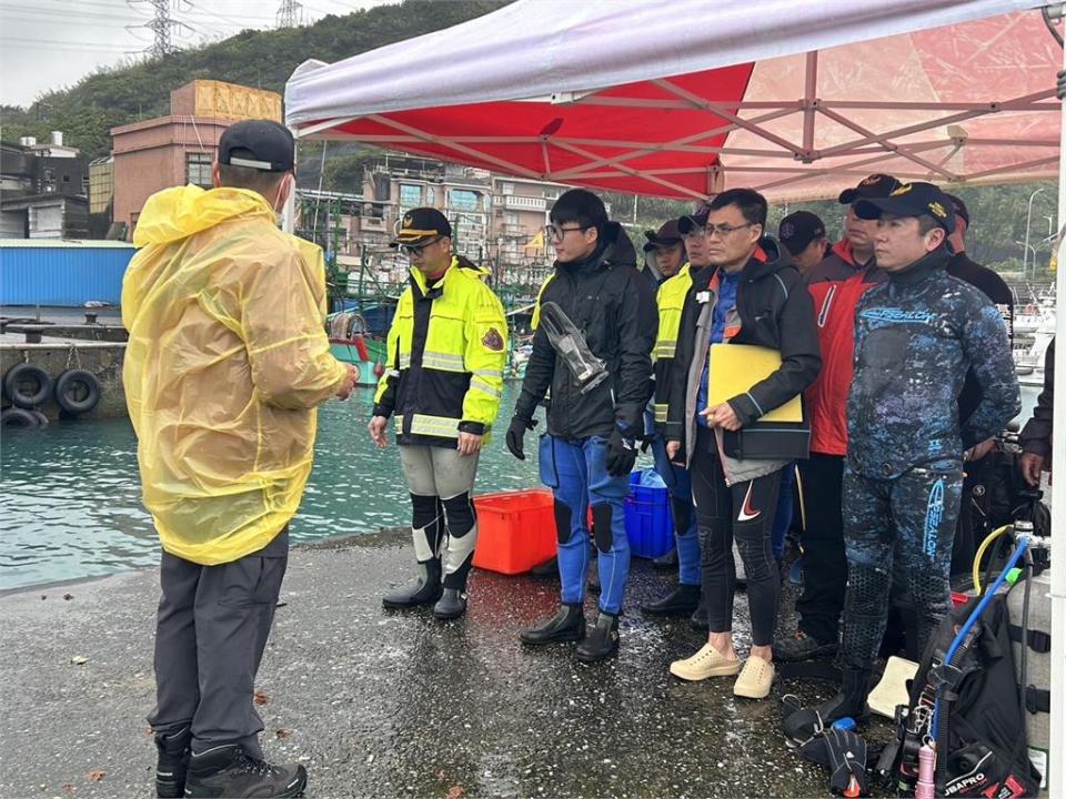 外木山漁港「轎車墜海」搜救找無人！5日後結局大反轉…消防員看傻無言