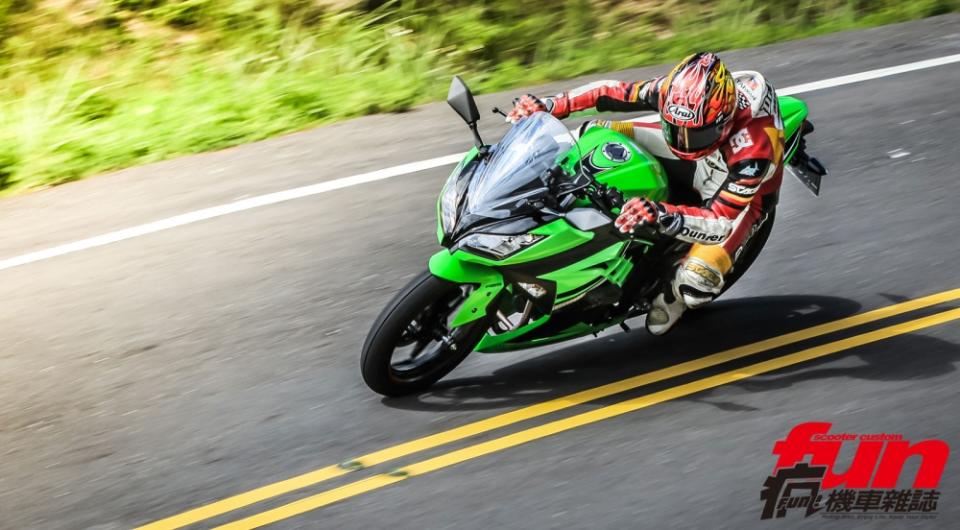 KAWASAKI NINJA 300忍者再進化