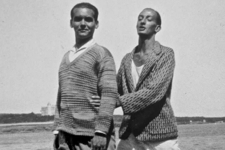 Federico García Lorca y Salvador Dalí, en Cadaqués, durante sus años de juventud