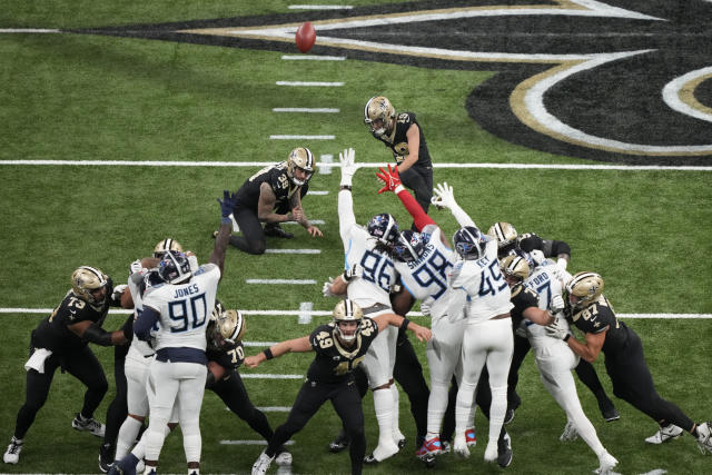 Derek Carr's New Orleans debut is a success as the Saints edge the