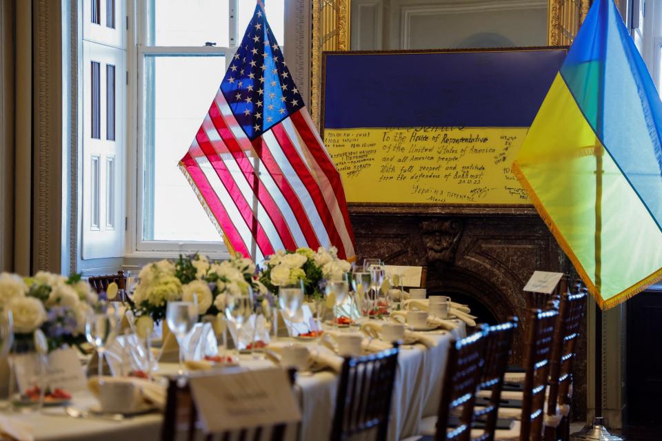 A framed flag signed by front-line Ukrainian fighters in Bakhmut and presented to the U.S. Congress in 2022, sits at one end of the table where Ukrainian President Volodymyr Zelensky will meet privately with U.S. House Speaker Kevin McCarthy (REUTERS)