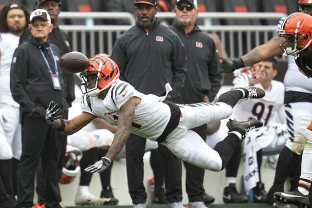 Watson, Burrow square off as Browns host Bengals in season opener