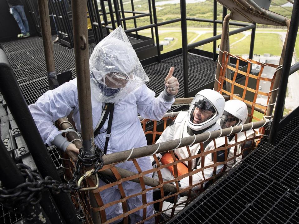 spacex nasa astronauts bob behnken doug hurley commercial crew dragon evacuation exercise