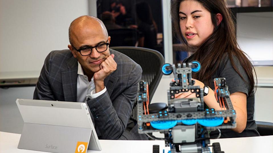 Satya Nadella, Chile Youthspark winner Belen Guede