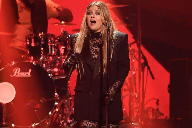 <p>Mindy Small/WireImage</p> Kelly Clarkson