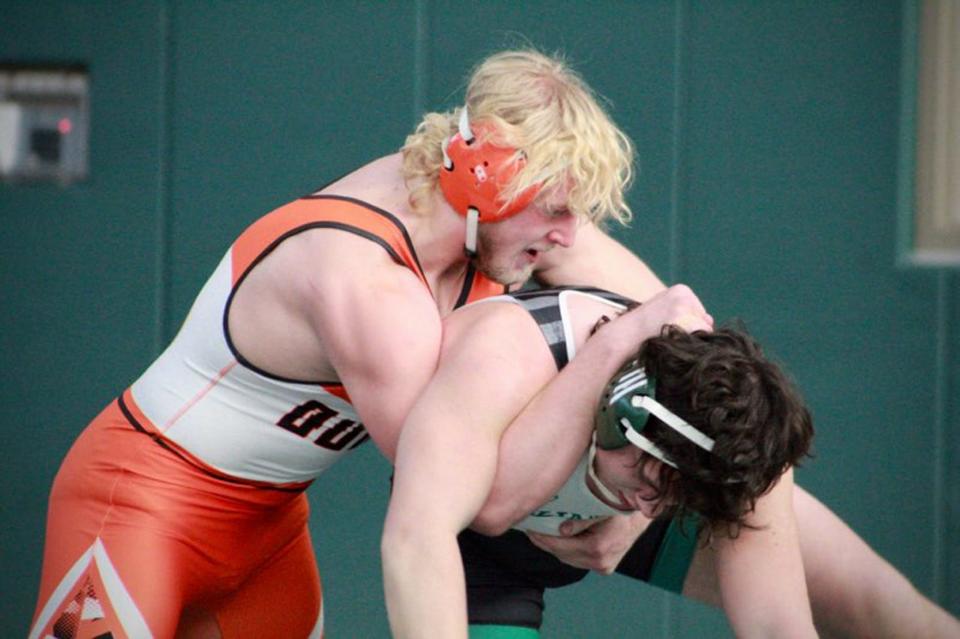 Quincy's Hamilton Speith qualified for the MHSAA Regional tournament next week with a top four finish at 215 pounds on Saturday.