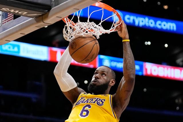 Los Angeles Lakers' LeBron James hailed for 'scary' record-breaking stats  against Los Angeles Clippers, NBA News