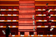 <p>Attendants serve tea before the second plenary session of the National People’s Congress (NPC) at the Great Hall of the People in Beijing on March 9, 2018. (Photo: Damir Sagolj/Reuters) </p>