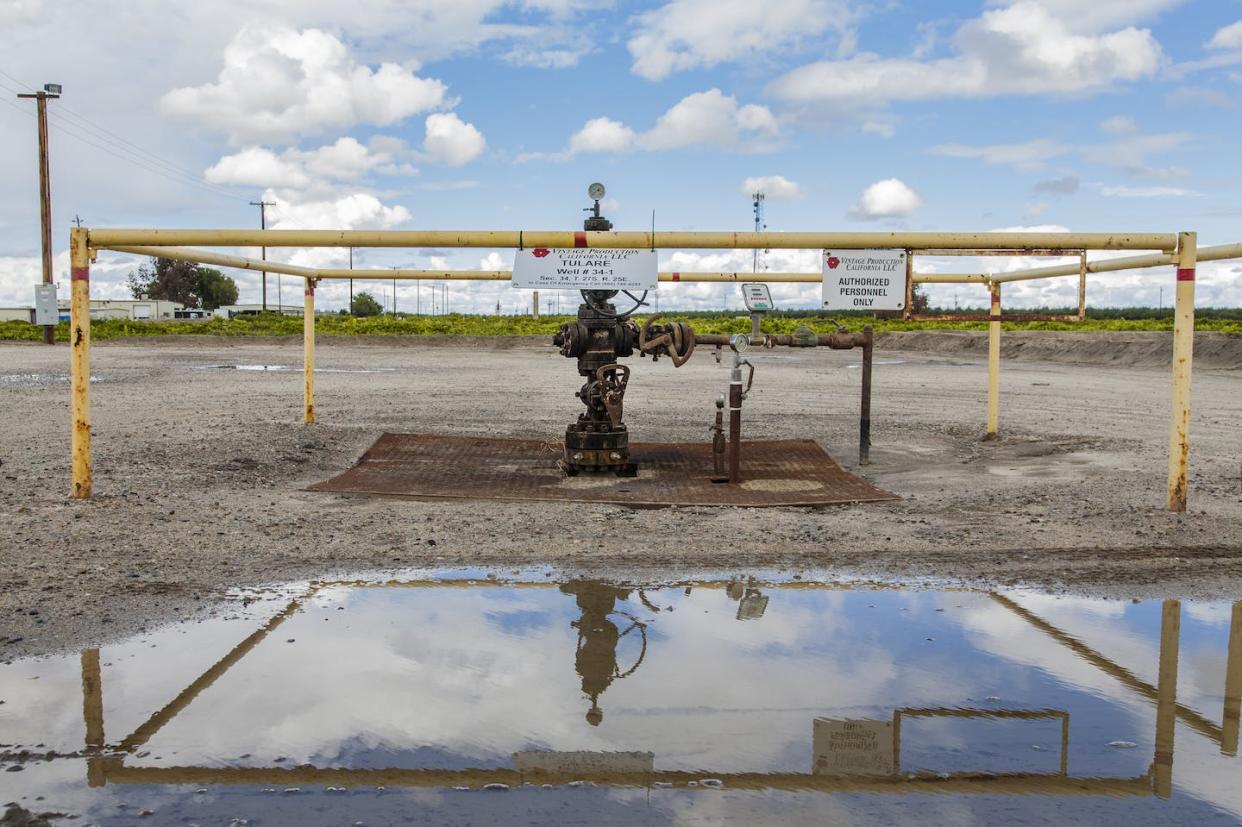A deep injection well used for disposal of fracking wastewater in Kern County, Calif. <a href="https://www.gettyimages.com/detail/news-photo/deep-injection-well-used-for-disposal-of-wastewater-kern-news-photo/566446781" rel="nofollow noopener" target="_blank" data-ylk="slk:Citizens of the Planet/Education Images/Universal Images Group via Getty Images;elm:context_link;itc:0;sec:content-canvas" class="link ">Citizens of the Planet/Education Images/Universal Images Group via Getty Images</a>