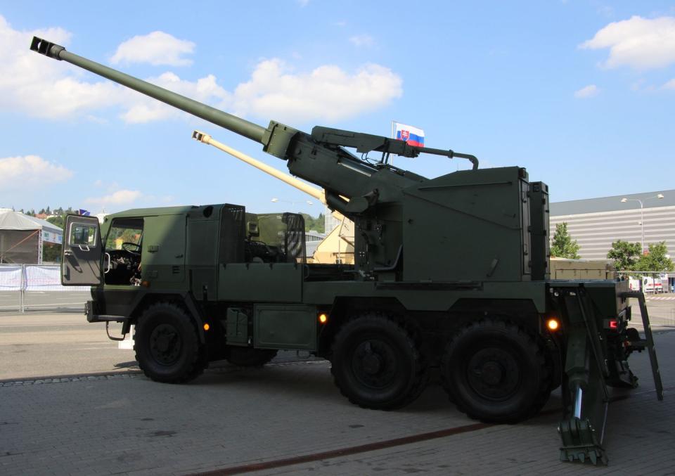 eva self propelled howitzer at brno in 2017