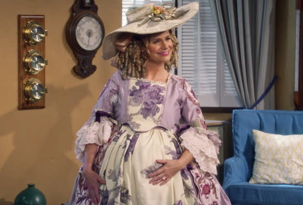 Everywhere You Look, Things Get Awkward in Third Season of Fuller House