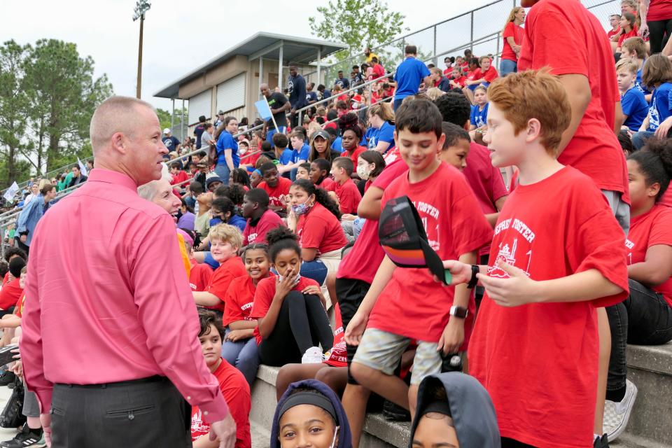 District Superintendent Shane Andrew speaks to students during Fifth Grade Field Day 2022.