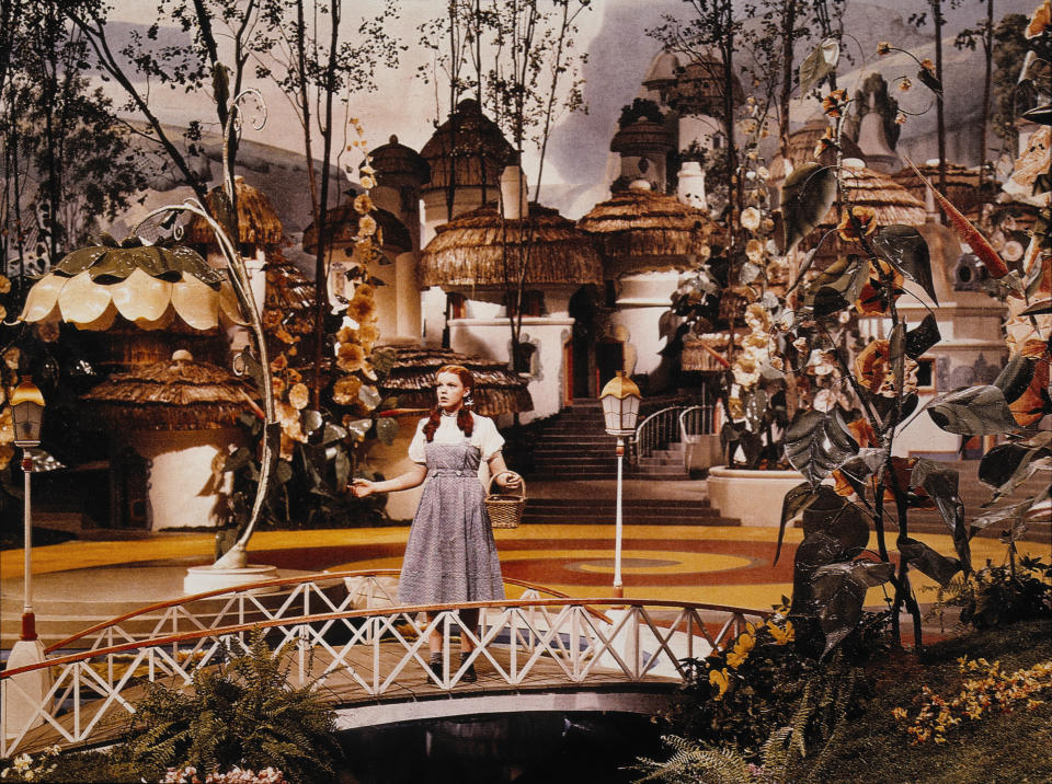 Judy Garland, on-set of the Film, "The Wizard of Oz", 1939. (Photo by: Universal History Archive/Universal Images Group via Getty Images)