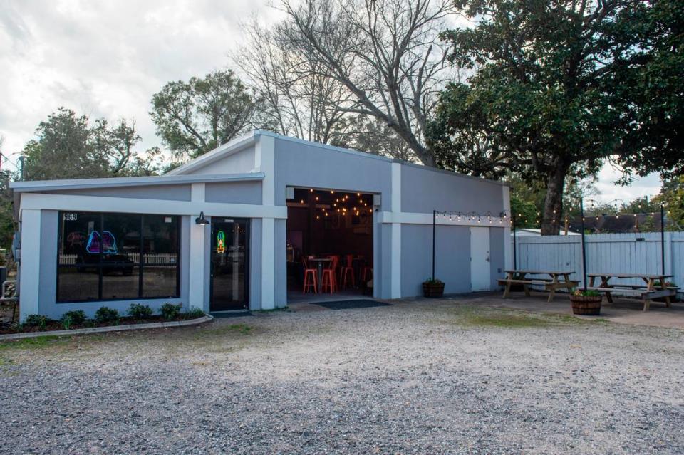 Altered Reality Brewing is opening on West Howard Avenue in Biloxi in March and will have indoor and outdoor spaces for sipping and games.
