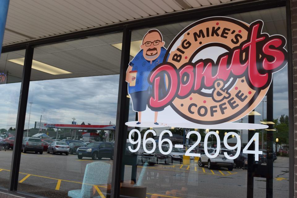 Big Mike's Donuts and Coffee held its grand opening on June 25, 2022. The coffee shop is located in Bartonville, Illinois.