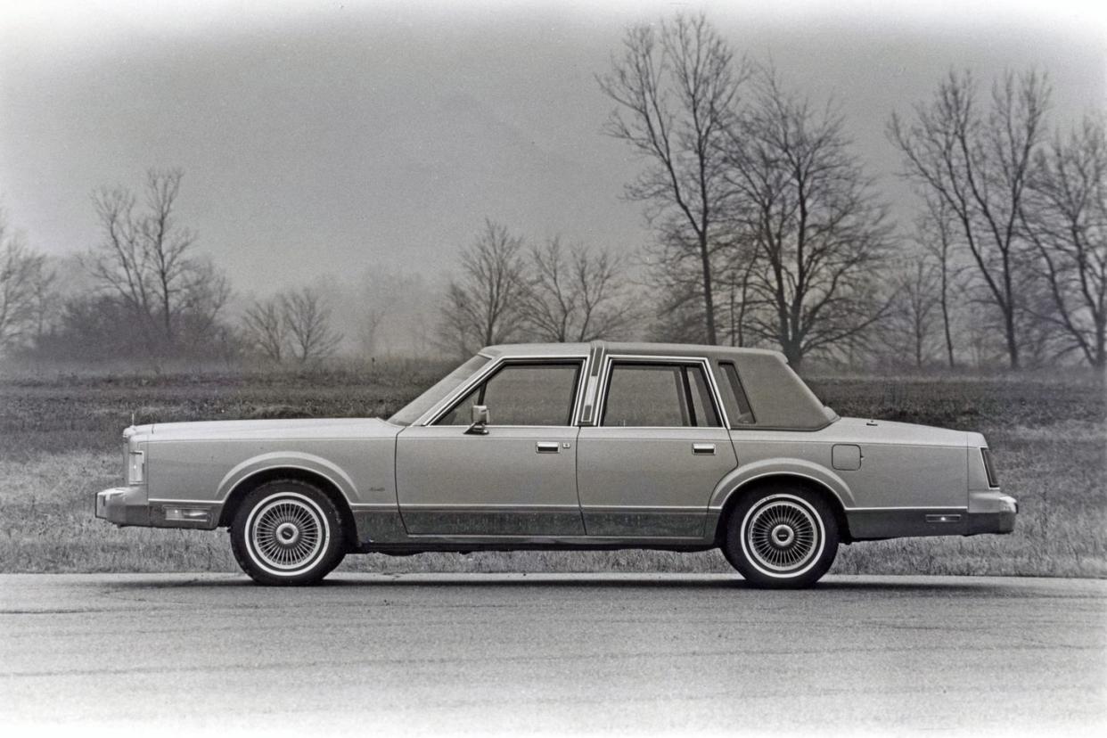 1987 lincoln town car