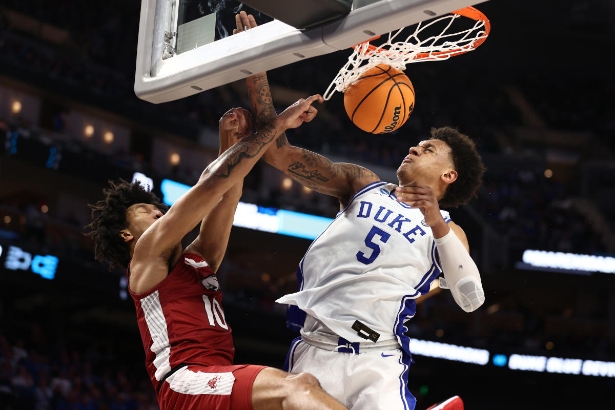 Paolo Banchero of the Duke Blue Devils dunks the ball against the News  Photo - Getty Images