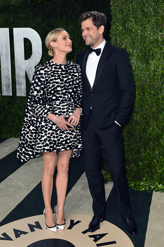 Diane Kruger (L) and Joshua Jackson arrive at the 2013 Vanity Fair Oscar Party hosted by Graydon Carter at Sunset Tower on February 24, 2013 in West Hollywood, California.