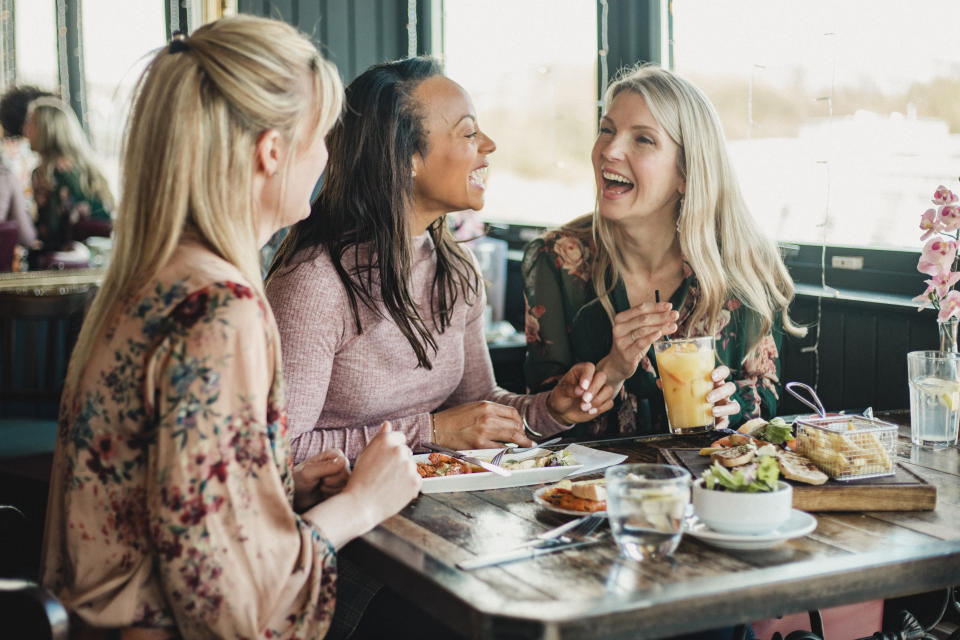 Female friends out for lunch (Getty Images)