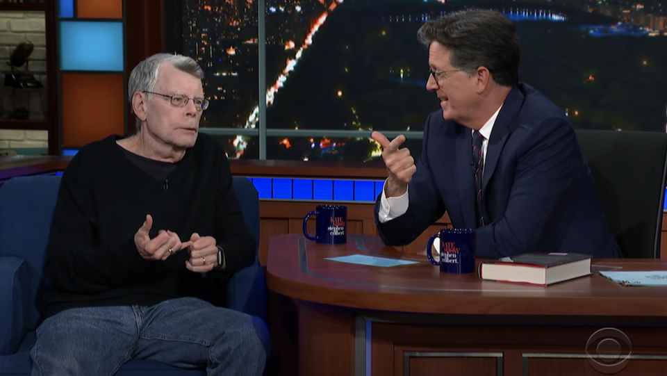 Stephen King and Stephen Colbert count with their fingers