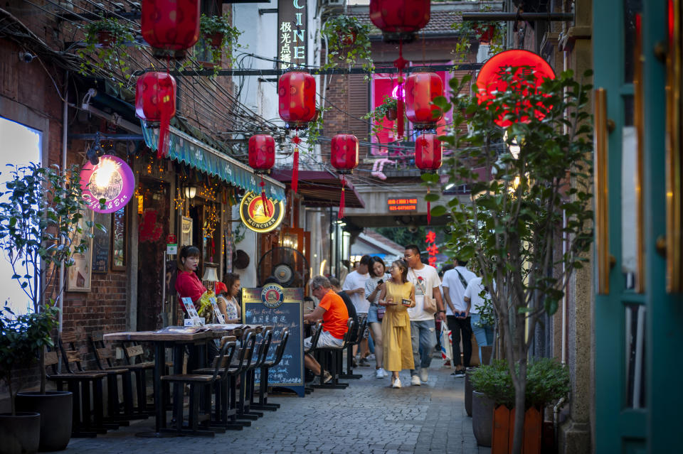 Tianzifang is a popular tourist destination home to boutique shops, craft stores, trendy art studios, cafes, bars and restaurants along narrow alleys in Shanghai, China. (Photo: Gettyimages)