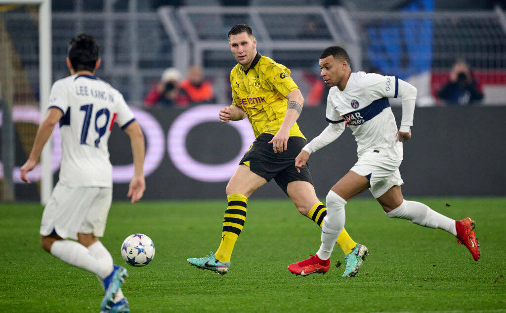 Paris a déjà joué cette saison à Dortmund : le 14 décembre, Kylian Mbappé et ses coéquipiers ont arraché leur qualification en huitièmes de finale de la Ligue des champions en arrachant le nul 1-1.